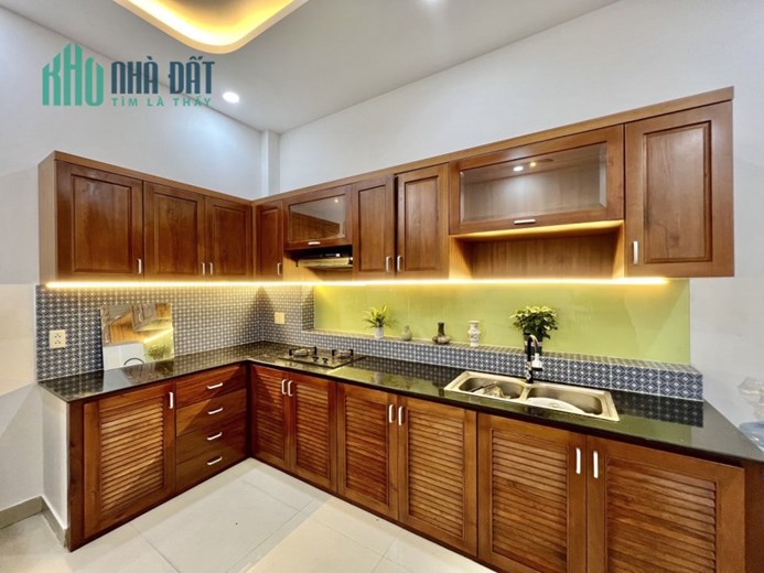 Giảm 5 Tỷ (gần 30%) Nhà Ba Tháng Hai - Đường 3/2 Quận 10, 4 Tầng, 90m2, Giá 12 Tỷ 99