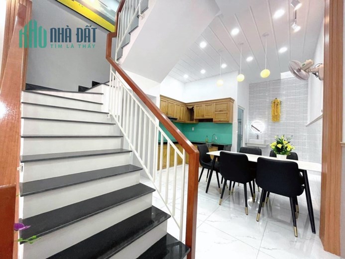 Bán nhà Nguyễn Sỹ Sách 60m2 2tang hxh-shr gần chợ Tân Trụ , tặng nội thất , 5tỷ nhỉnh 0932030061