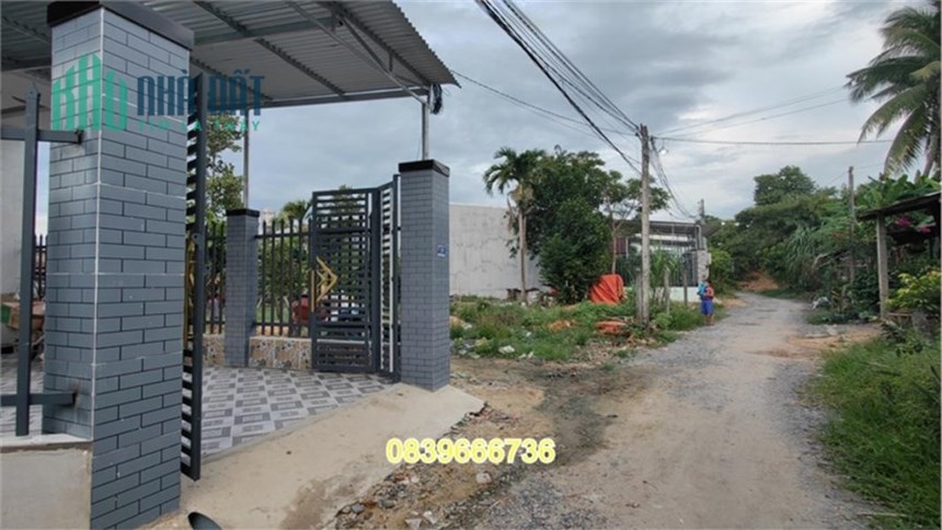 Ngôi Nhà 2 Mặt Tiền Đẹp Mắt, Giá Rẻ Tại Khu Vực Long Thành Nam, Tây Ninh!
