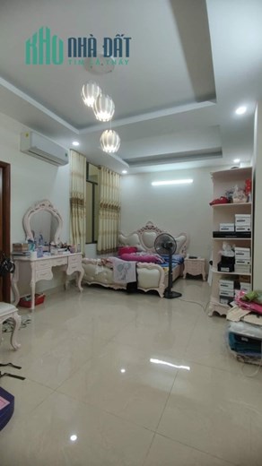 Bán Nhà HXT Trần Văn Hoàng, Giáp Quận 10, 112m2, 4 Tầng Mới Nở Hậu, Nhỉnh 21 Tỷ TL.