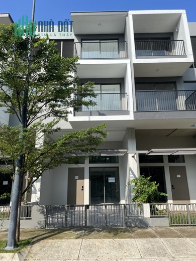 Cho thuê nhà phố biệt lập The Standard Bình Dương