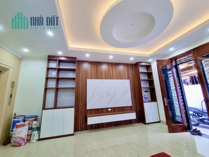 Bán nhà gần Hồ Đền Lừ, kinh doanh, ô tô tránh, mới đẹp không tỳ vết chỉ 4.75 tỷ