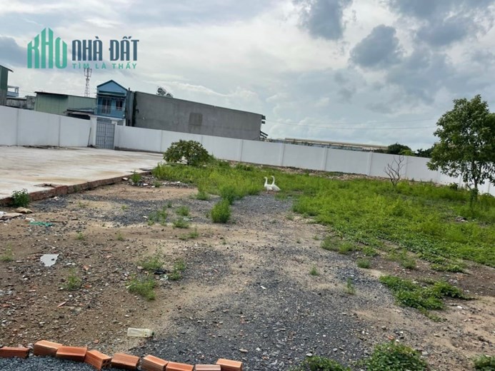 Bán Đất Tặng Nhà Mặt Tiền Tân Hiệp 8-1 Hóc Môn 11mx38m Chỉ 13 Tỷ