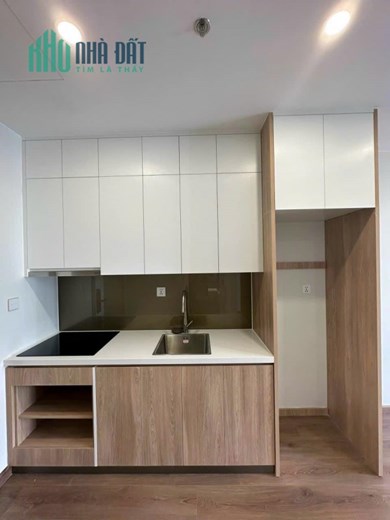 MẶT PHỐ TRUNG KÍNH CẦU GIẤY - VỈA HÈ ĐÁ BÓNG - KINH DOANH SẦM UẤT - 52m2 GÍA CHÀO 17.3 TỶ.