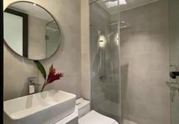Vua mặt phố: Bán nhà phố Huế giá 25 tỷ, 67m x5T. Mặt tiền 4m. Có thang máy