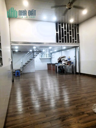 Cho thuê nhà 1T1L 100m2 2pn đường 7 Linh Trung