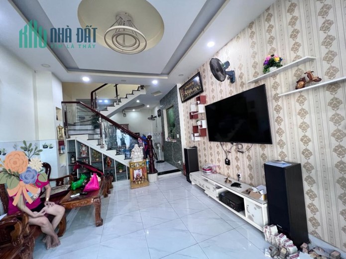 Bán nhà 1/ Hẻm xe hơi Lê Văn Thọ, 4x14m, 4 tầng BTCT chỉ 5.9 tỷ TL quá rẻ