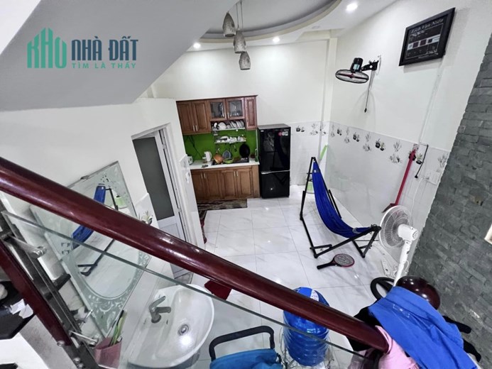 Bán nhà 1/ Hẻm xe hơi Lê Văn Thọ, 4x14m, 4 tầng BTCT chỉ 5.9 tỷ TL quá rẻ