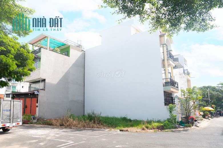Lô Góc Quận 8- 89.6m2 - 4,95 tỷ bán nhanh 4,55 tỷ-Đường Trịnh Quang Nghị đường 60m