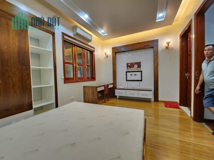 TRUNG TÂM  BA ĐÌNH - MẶT PHỐ VĨNH PHÚC - KINH DOANH. 80M X 7 TẦNG. GIÁ 25 TỶ.