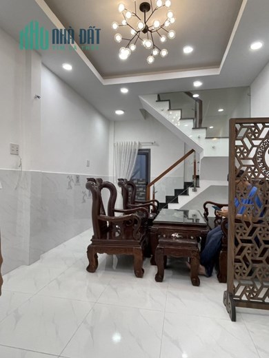 BÁN NHÀ HXH cách10m THÍCH QUẢNG ĐỨC -50M- 2 TẦNG MỚI ĐẸP- GIẢM 1 TỶ 7, CHỈ 3 TỶ NHỈNH