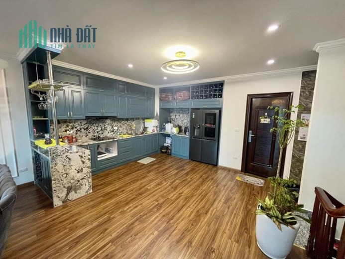 SIÊU PHẨM HOÀNG QUỐC VIỆT CẦU GIẤY 9T PL ÔTÔ KINH DOANH NHỈNH 31TỶ 86M