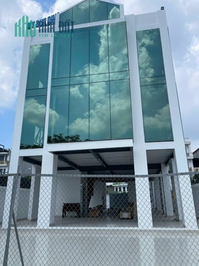 Cho thuê tòa nhà 3 Tầng 3 sàn  diện tích 360M /1 sàn  đường Lê Hồng Phong