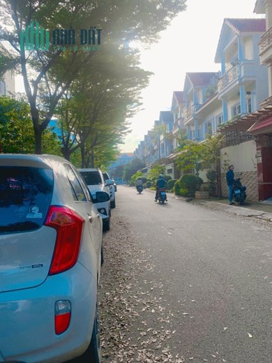Biệt Thự 120M2, Ngang 8m, đường 10M, 4PN, Khu Quân Đội An Ninh Gò Vấp