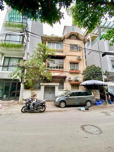 PHỐ ĐỘI CẤN - TRUNG TÂM BA ĐÌNH - MẶT TIỀN SIÊU KHỦNG. 156m x 4 tầng x Mt 10m.  Giá : 29 tỷ
