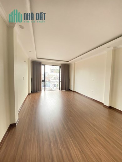 Nhà Võng Thị cạnh Hồ Tây 7T thang máy ô tô vào nhà, dân tự xây, 2 mặt thoáng trước sau, hơn 10tỷ