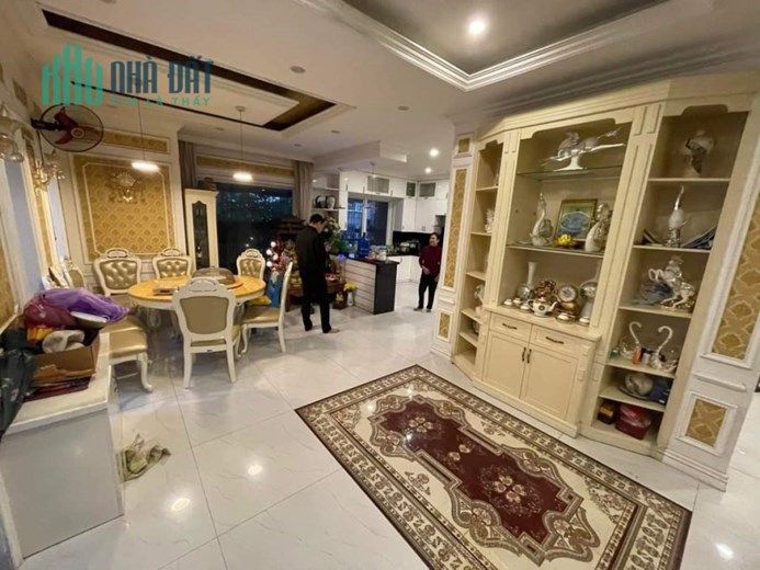SIÊU BIỆT THỰ KĐT SÀI ĐỒNG- NHÀ CỰC ĐẸP -  KĐT  VINHOME RIVESITE. 213m x 4 tầng. Giá 25 tỷ
