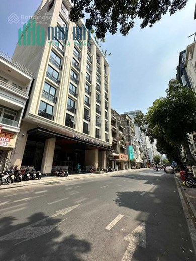 Bán nhà HXH 8m - D2 - Nguyễn Gia Trí. DT: 5.3mx17m, 4T, HĐT: 23tr. Giá: 13,7 tỷ TL.