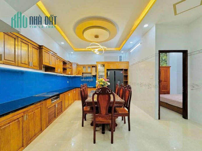 Bán Nhà Nguyễn Duy Cung Gò Vấp 98m2 4 Tầng Hẻm Xe Hơi 8 Tỷ Mới Đúc
