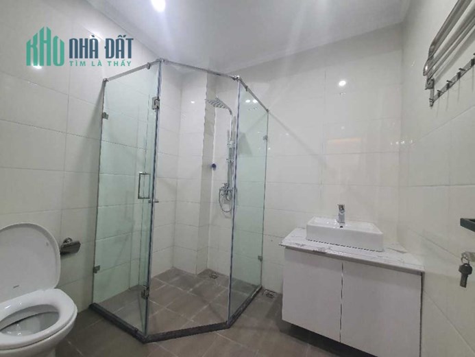 Nhà ở Thịnh Quang Đống Đa siêu hiện đại lại còn thuận tiện