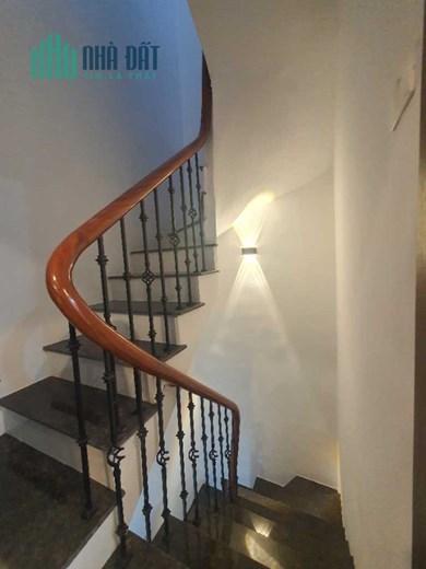 Nhà ở Thịnh Quang Đống Đa siêu hiện đại lại còn thuận tiện