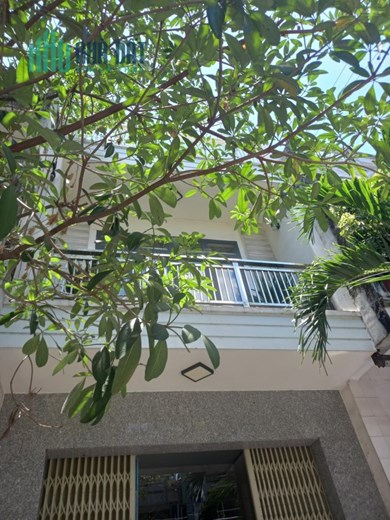 Bán Nhà Mặt Tiền Lê Lợi P. Hải Cảng Quy Nhơn , 240m2 , 3 Tầng , Giá 11 Tỷ