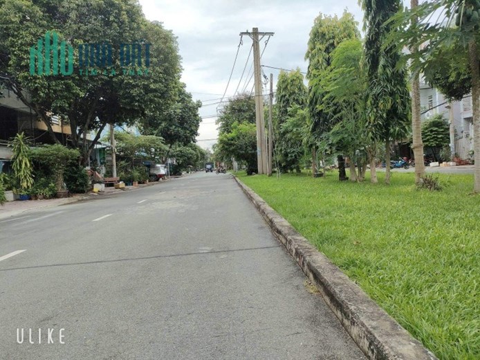 Nhà MT VIP Đại Lộ III, Phước Bình, Thủ Đức, 4x22m, giá chỉ 9.9 tỷ - t29