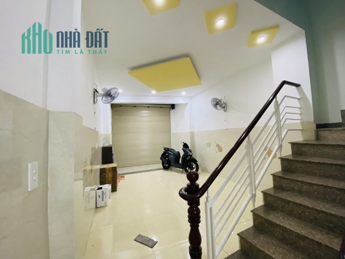 BÁN NHÀ HẺM 8M MÃ LÒ, BÌNH TÂN, TẶNG NỘI THẤT XỊN 5,2 TỶ TL 0948362610