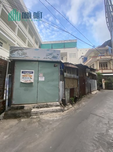 Bán lô đất hẻm oto đường Hùng Vương tp Nha Trang . gần biển . Giá tốt
