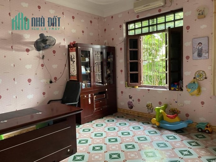 Bán nhà phố Ngọc Thuỵ ,52mX 5T,ngõ thông, ô tô gần, giá chỉ gần 6 tỷ.