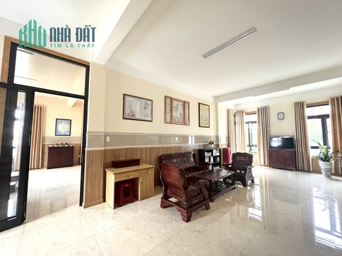 Bán nhanh nhà mới full nội thất 7PN mặt tiền chính giá chỉ 35 tỷ Đà Lạt Lâm Đồng