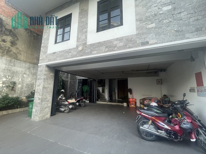 Bán nhà Mặt tiền Hẻm 10m Hoàng Hoa Thám - Phan Đăng Lưu, 9.6x23m, 4 tầng, 33 tỷ.