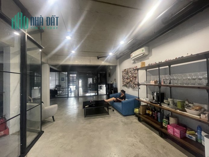 Bán nhà Mặt tiền Hẻm 10m Hoàng Hoa Thám - Phan Đăng Lưu, 9.6x23m, 4 tầng, 33 tỷ.