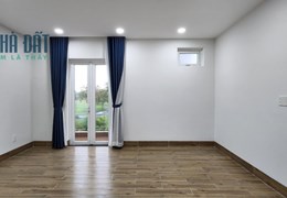 Cho thuê nhà 1 trệt + 2 lầu, DT 5*17.5, KDC cao cấp Valencia Riverside, Nguyễn Duy Trinh, P.Phú
