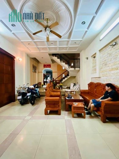 Bán nhà gấp nhà 61.55m2 chỉ hơn 3 tỷ đường Phan Văn Hớn quận 12 về quê sinh sống.