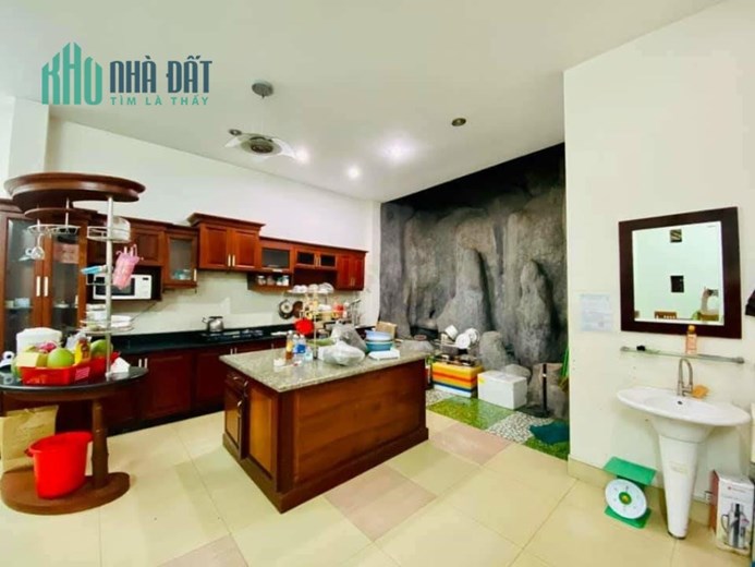Bán nhà gấp nhà 61.55m2 chỉ hơn 3 tỷ đường Phan Văn Hớn quận 12 về quê sinh sống.