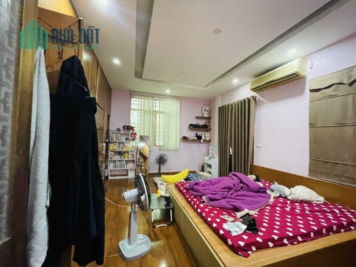 Rẻ, nhà đẹp trung tâm Ngọc Lâm, Long Biên, tiện ích, gần trường chợ 50m, chỉ 2 tỷ 9