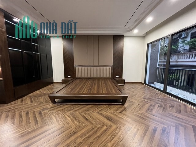 Bán nhà  Cổ Nhuế   - Gara otô– Thang máy -kinh doanh 66m 7tầng 12.4tỷ