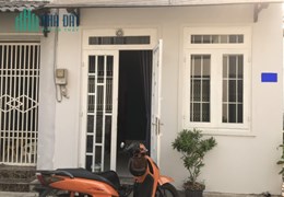 Bán nhà Quận 9 Gía Rẻ, nhà nở hậu có giếng trời thoáng mát, Xe hơi đỗ cửa