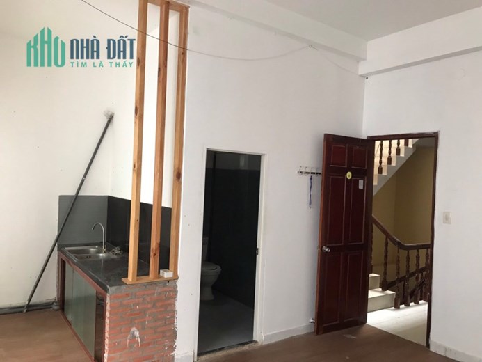 Bán nhà 3 Tầng 10 Phòng ngủ trung tâm Quận 1, kinh doanh Khách Sạn hoặc CHDV
