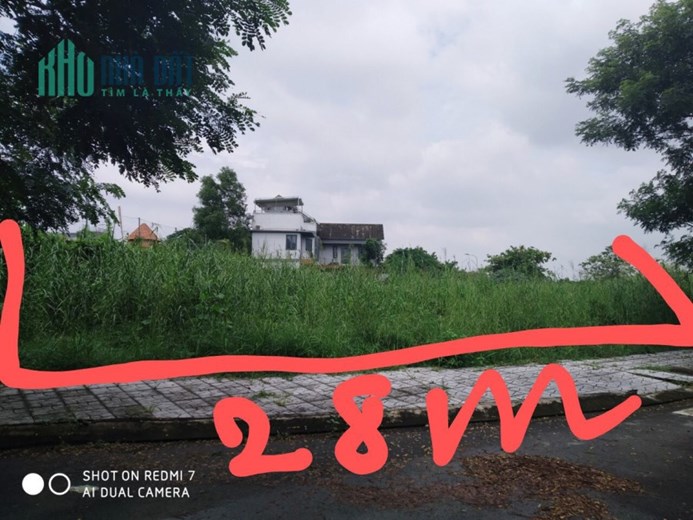 ĐẤT nền Biệt Thự rộng gần 400m2, view sông thoáng mát Quận 9, Gía Rẻ