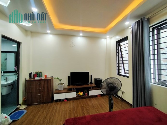 Nhà lô góc Ngọc Lâm, Long Biên 56m 4T, oto,KD, nhỉnh 7ty .