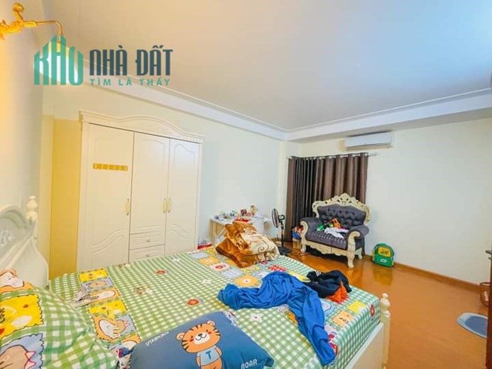 Bán Nhà Đường Phạm Văn Đồng 32/35m2 x 5 tầng, ngõ thông, gần Ngoại Giao Đoàn, nhà mới ở ngay, giá