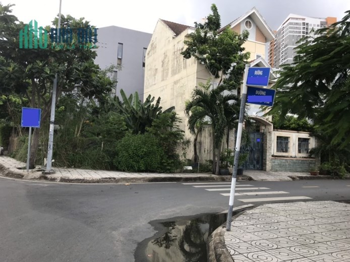 Bán lô ĐẤT Vàng xây Biệt Thự rộng 254m2 mặt tiền sông, phường An Phú Quận 2