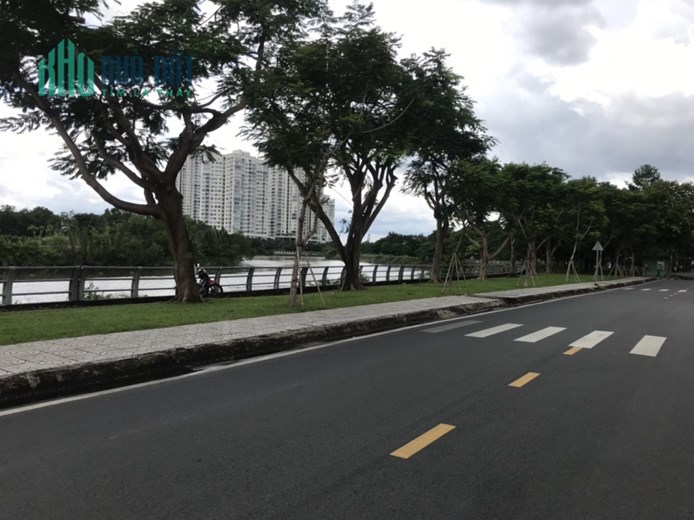 Bán lô ĐẤT Vàng xây Biệt Thự rộng 254m2 mặt tiền sông, phường An Phú Quận 2