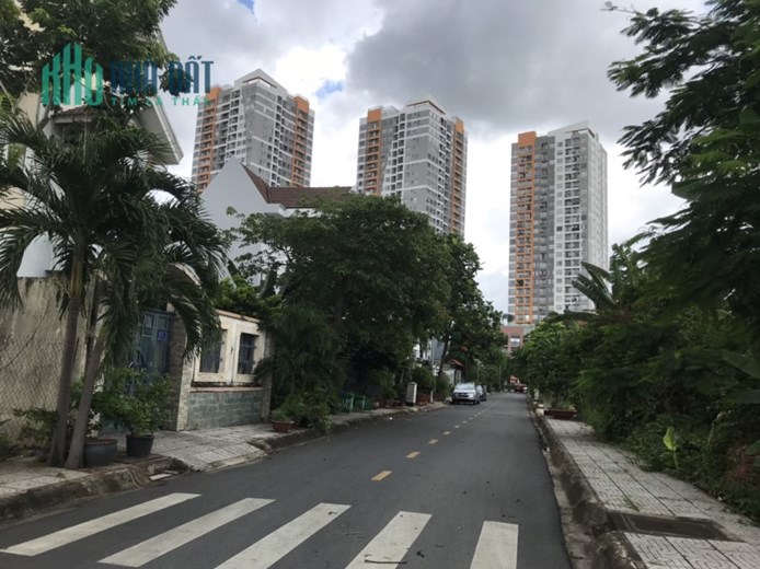 Bán lô ĐẤT Vàng xây Biệt Thự rộng 254m2 mặt tiền sông, phường An Phú Quận 2