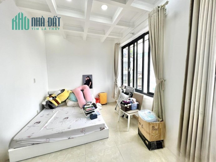 NGộp Cách Mạng Tháng 8 - Quận3 - 36m2 - 4 tầng BTCT đẹp