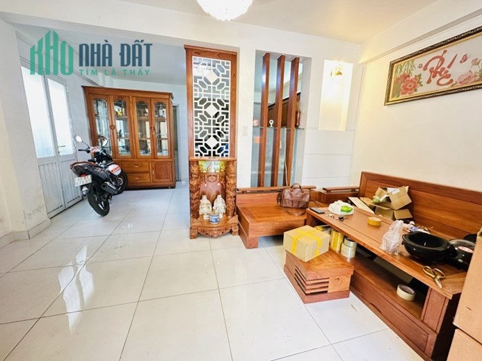 Bán Nhà 6 Tầng Lê Thị Bạch Cát, Q11 Giáp Q 10,, Hẻm ÔTÔ 7 Chỗ , DT 4.7m x 12m, Chỉ 7.8 Tỷ