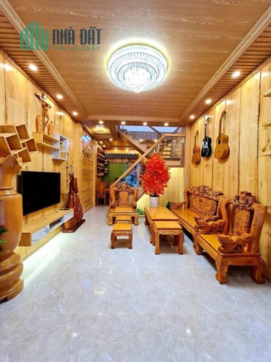 SIÊU PHẨM NHÀ GỖ - HXH  - 40M2 NGANG 4M NHỈNH 4 TỶ
