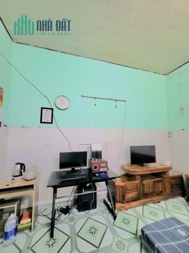 BÁN NHÀ C4 Ở NGAY KHU A32 CỔNG 4 SÂN BAY GIÁ NHỈNH 2 TỶ